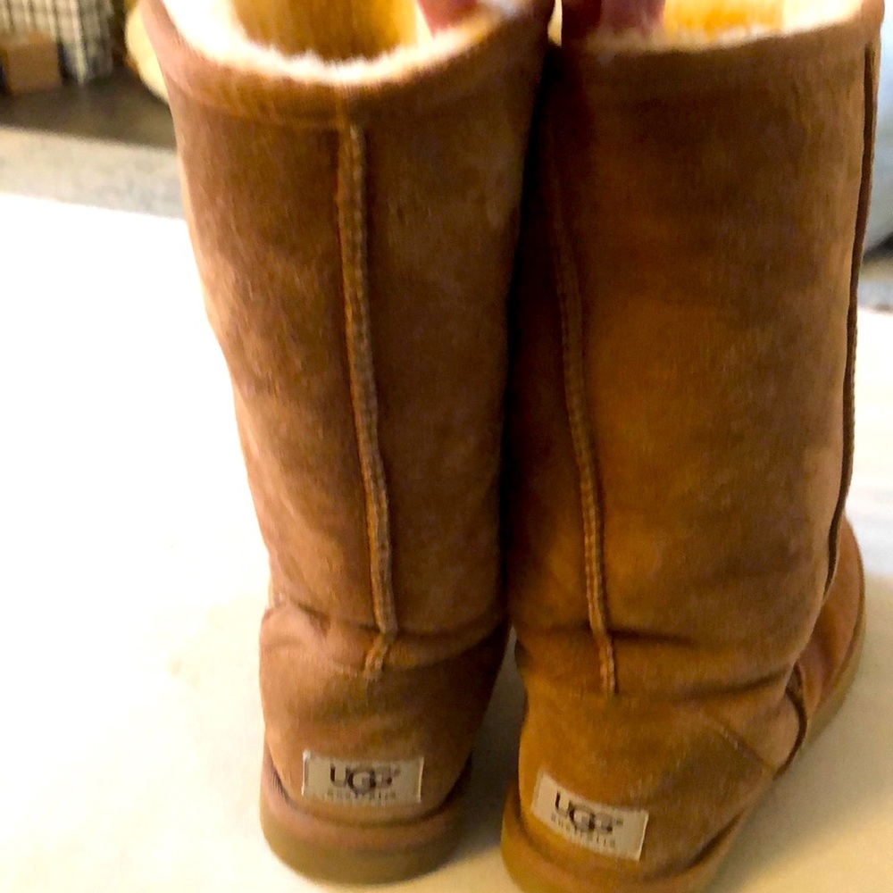Uggs size 6